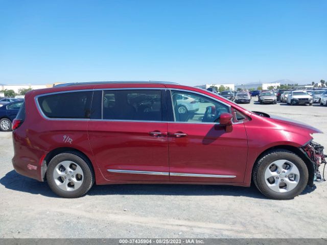 2C4RC1L71JR124914 Chrysler Pacifica Hybrid Touring L