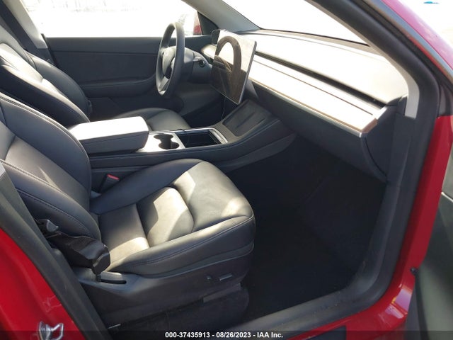 Tesla Model Y Long Range 2022 7SAYGAEE9NF485923 Image 5