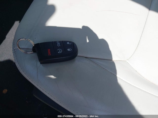 Chrysler 300 Limited 2015 2C3CCARG1FH820512 Image 11