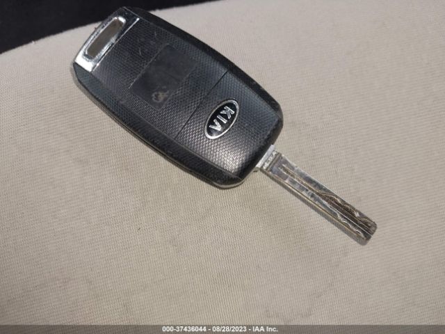 5XXGM4A72FG464503 KIA Optima Lx