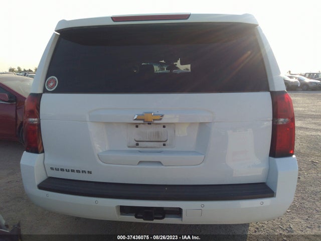 Chevrolet Suburban Ls 2018 1GNSCGEC2JR304754 Image 16