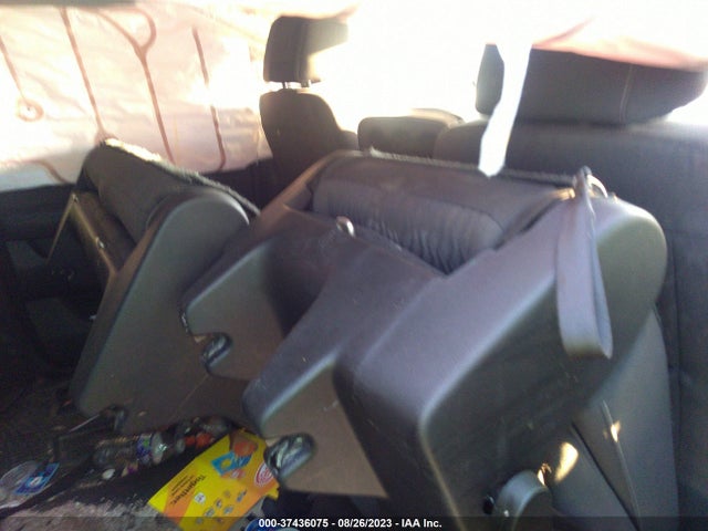 Chevrolet Suburban Ls 2018 1GNSCGEC2JR304754 Image 8