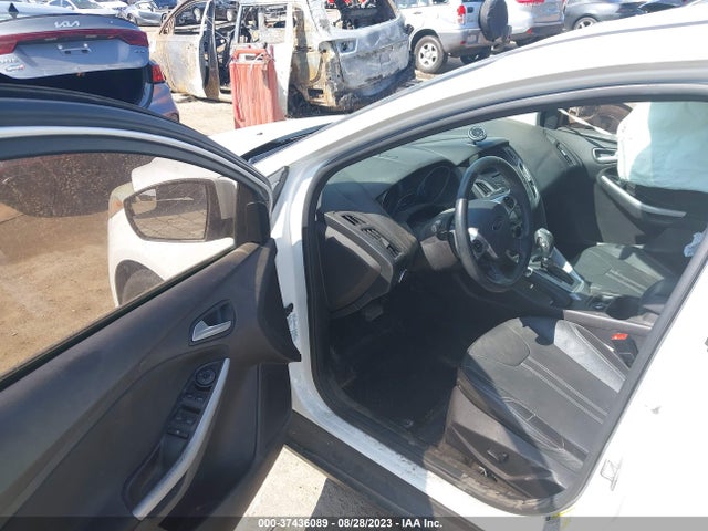 2014 FORD FOCUS SE VIN: 1FADP3F29EL207716