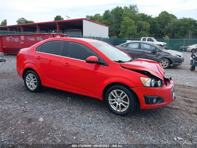 Chevrolet Sonic Lt Auto 2015 1G1JC5SH8F4142960 Image 1