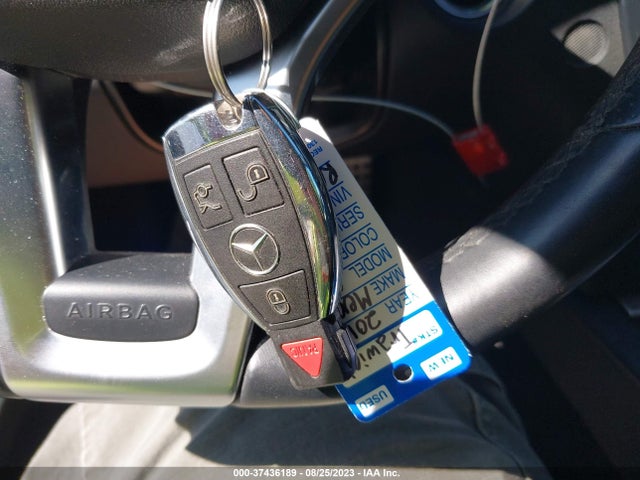 2013 MERCEDES-BENZ C 250 SPORT/LUXURY VIN: WDDGF4HB1DA850199