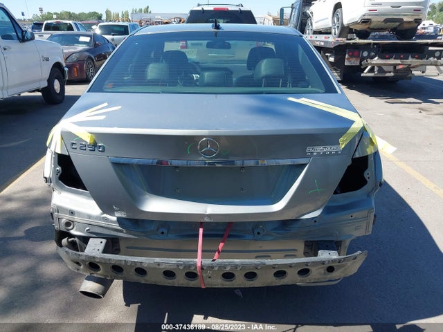2013 MERCEDES-BENZ C 250 SPORT/LUXURY VIN: WDDGF4HB1DA850199