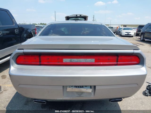 2C3CDYBT4EH257662 Dodge Challenger R/t
