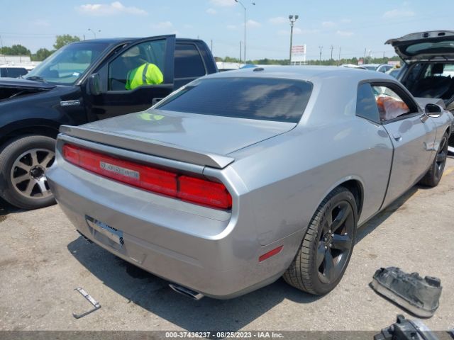 2C3CDYBT4EH257662 Dodge Challenger R/t