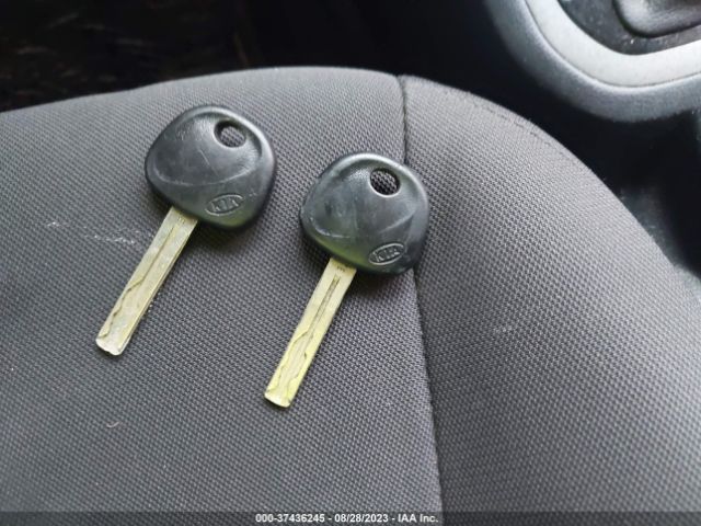 KNADM4A38G6650933 KIA RIO LX