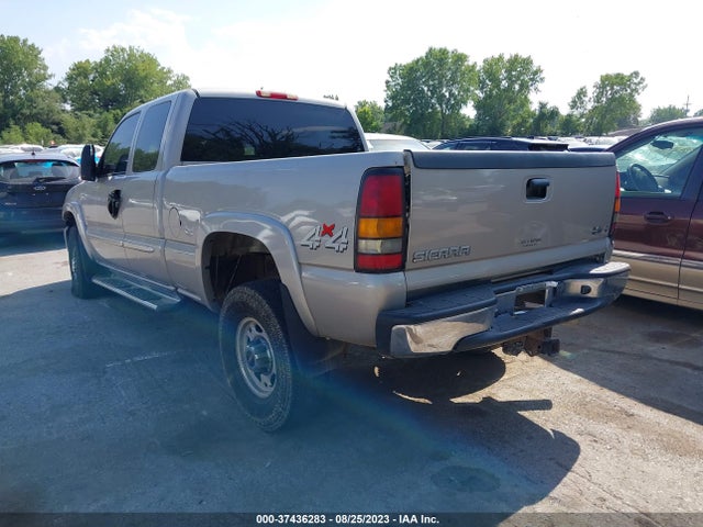 2004 GMC SIERRA 2500HD SLE VIN: 1GTHK29274E291392