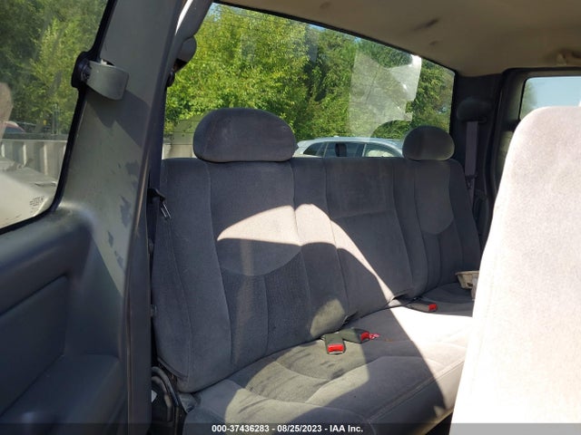 2004 GMC SIERRA 2500HD SLE VIN: 1GTHK29274E291392