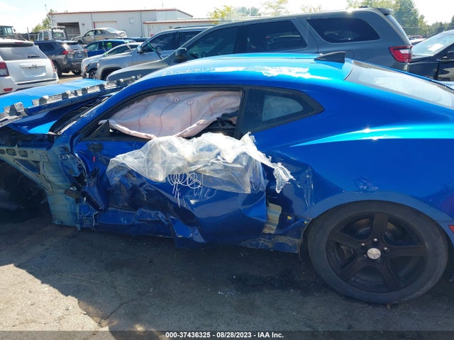 Chevrolet Camaro 2lt 2018 1G1FD1RX3J0109292 Image 14