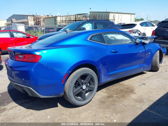 Chevrolet Camaro 2lt 2018 1G1FD1RX3J0109292 Image 4