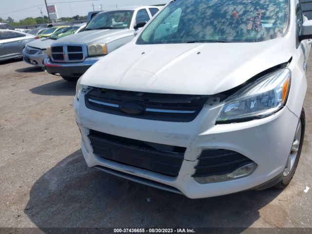 1FMCU0GX1EUD65335 Ford ESCAPE SE