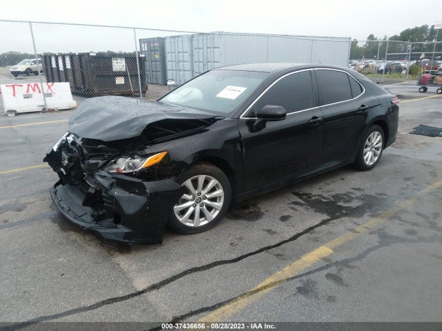 Toyota CAMRY LE 2020 4T1C11AK5LU500146 Image 2