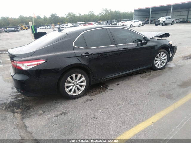 Toyota CAMRY LE 2020 4T1C11AK5LU500146 Image 4