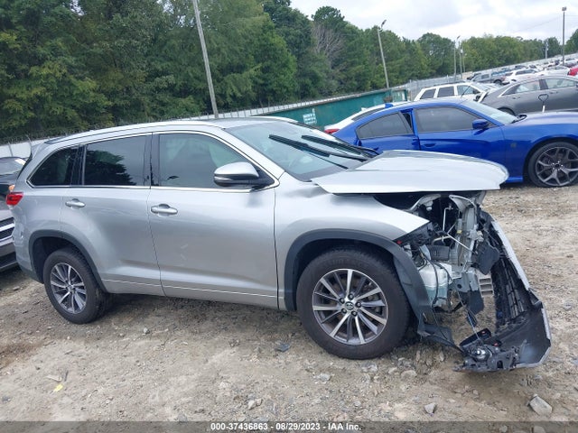 Toyota Highlander Xle/se 2017 5TDKZRFHXHS510932 Image 14