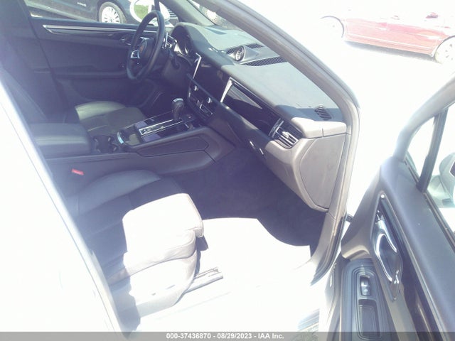 2022 PORSCHE MACAN WP1AA2A57NLB05341 Photo 4