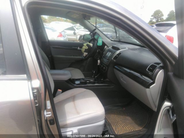 5XYKT3A64EG506260 KIA SORENTO LX