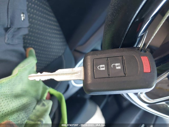 JA4AP3AUXGZ032408 Mitsubishi Outlander Sport 2.0 Es