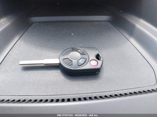 Ford ESCAPE SE 2017 1FMCU9GD3HUA01884 Image 11