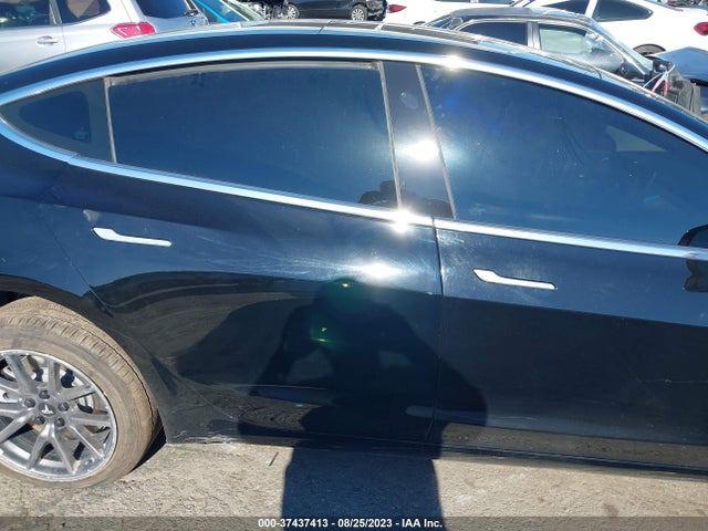 2019 Tesla 3, VIN: 5YJ3E1EA5KF426745