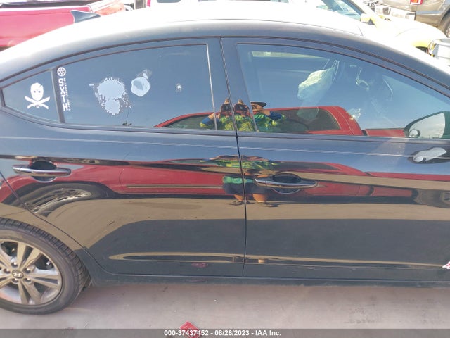 2018 HYUNDAI ELANTRA SEL VIN: 5NPD84LF4JH227049