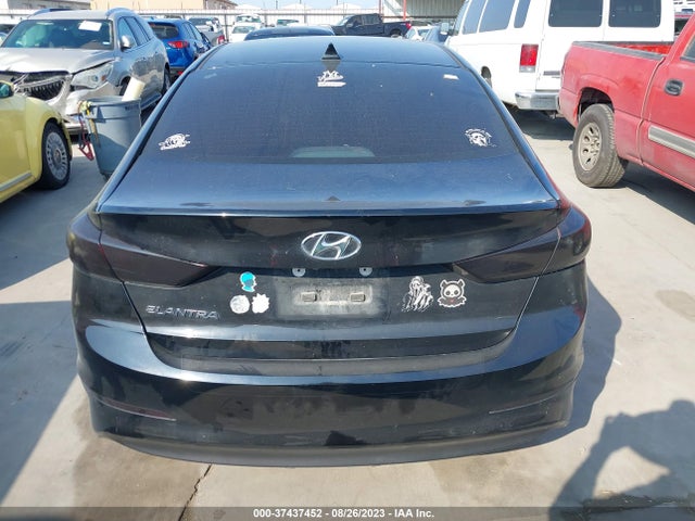 2018 HYUNDAI ELANTRA SEL VIN: 5NPD84LF4JH227049