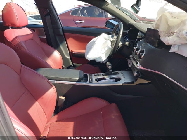 KIA Stinger Gt1 2022 KNAE45LC0N6101604 Image 5