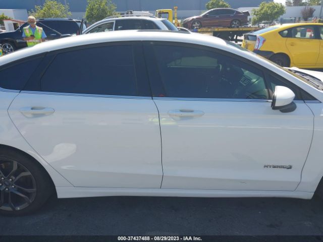3FA6P0LU5JR103278 Ford Fusion Hybrid Se