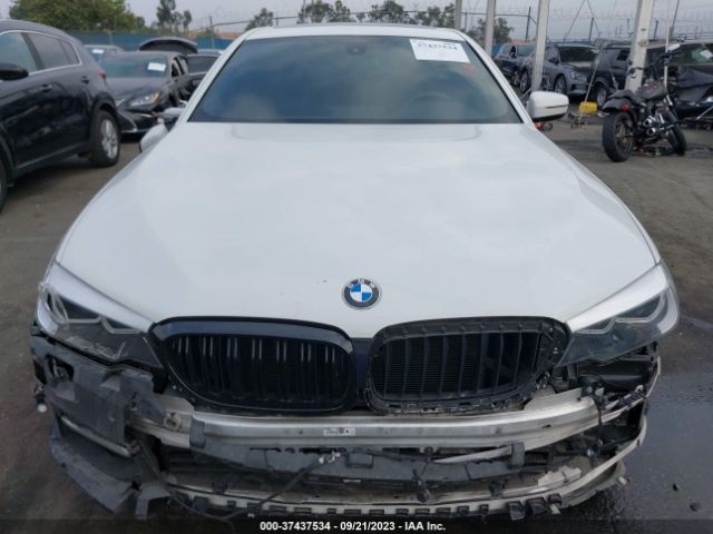 WBAJE5C54JWA92819 BMW 5 Series 540i