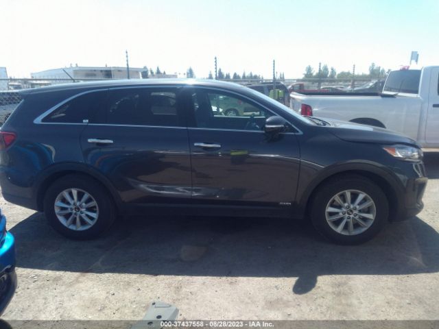 5XYPGDA51KG492692 KIA Sorento Lx V6