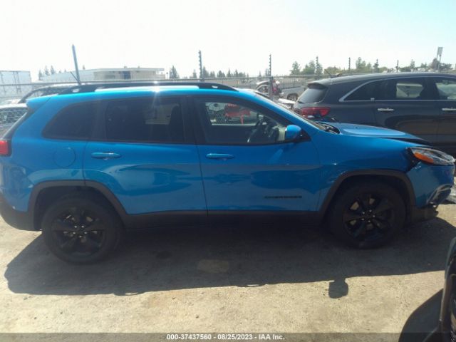 1C4PJLCBXJD595721 Jeep Cherokee Latitude