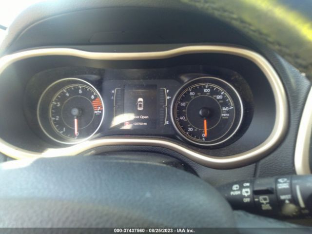 1C4PJLCBXJD595721 Jeep Cherokee Latitude