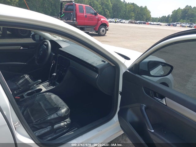 1VWAA7A38LC014666 Volkswagen Passat 2.0t S