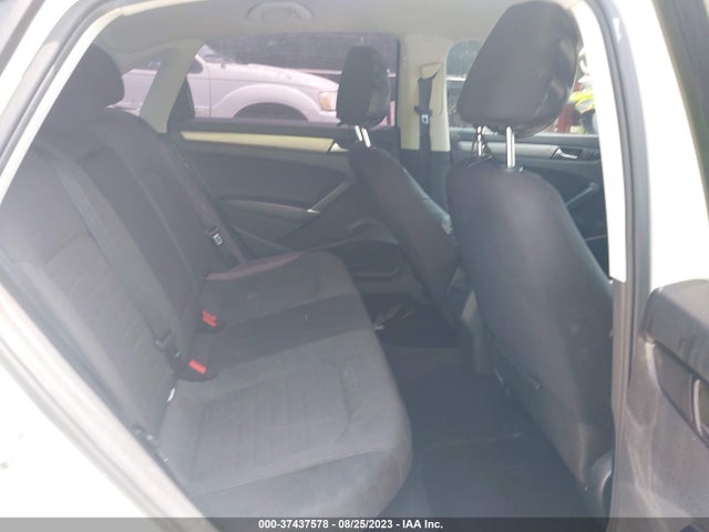 1VWAA7A38LC014666 Volkswagen Passat 2.0t S