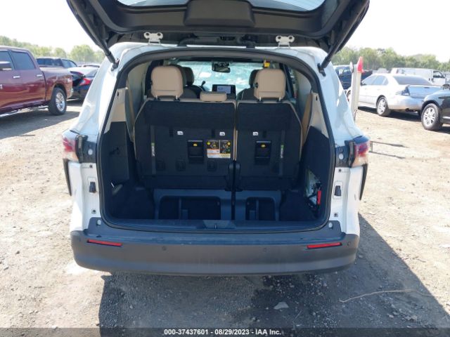 5TDYRKEC1PS147748 Toyota SIENNA XLE