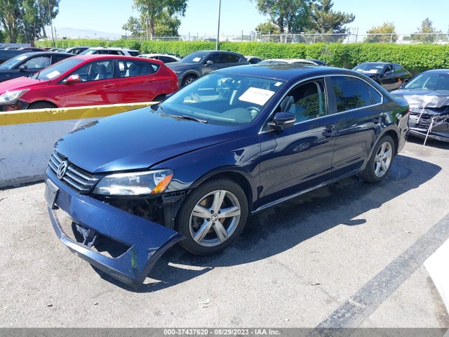 1VWBP7A3XEC015503 Volkswagen PASSAT SE