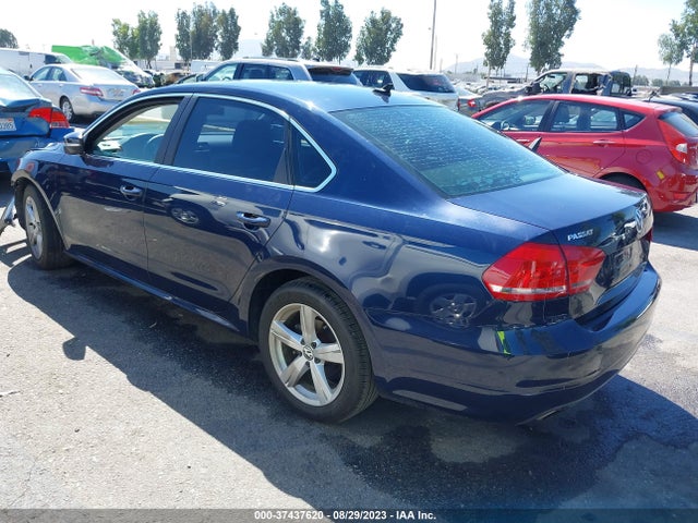 1VWBP7A3XEC015503 Volkswagen PASSAT SE