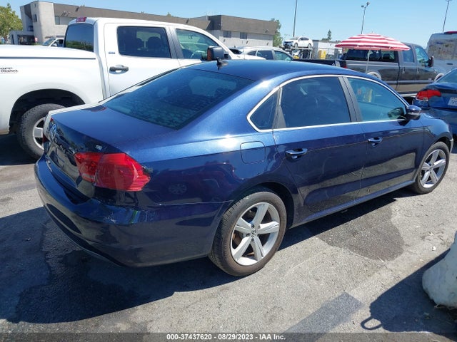 1VWBP7A3XEC015503 Volkswagen PASSAT SE