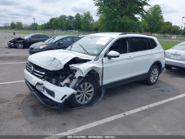 3VV2B7AX4JM041111 Volkswagen Tiguan Sel/se