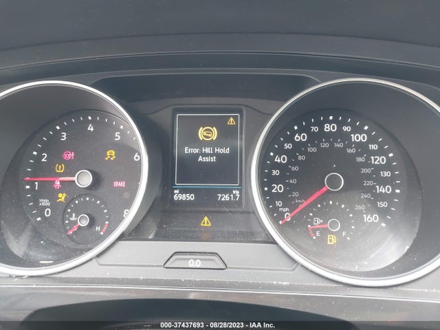 3VV2B7AX4JM041111 Volkswagen Tiguan Sel/se