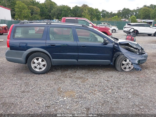 2001 VOLVO V70 VIN: YV1SZ58D611016390