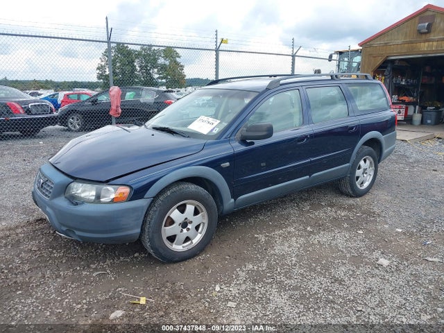 2001 VOLVO V70 VIN: YV1SZ58D611016390
