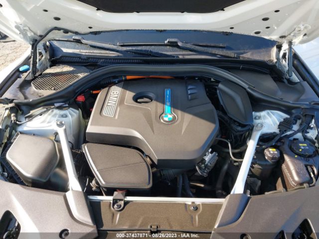 WBAJA9C59JB251678 BMW 5 Series 530e Iperformance