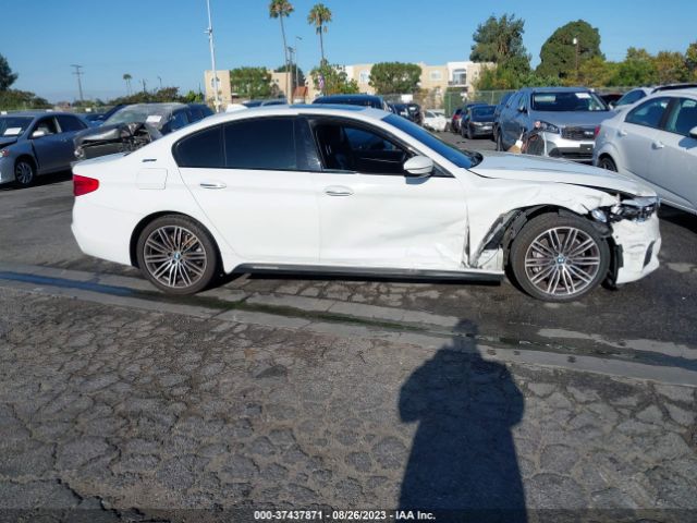 WBAJA9C59JB251678 BMW 5 Series 530e Iperformance