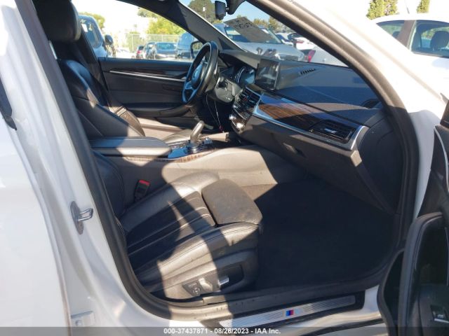 WBAJA9C59JB251678 BMW 5 Series 530e Iperformance