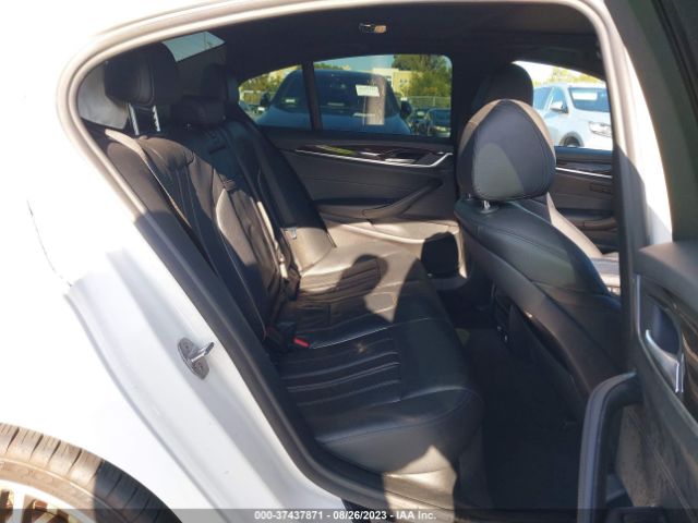 WBAJA9C59JB251678 BMW 5 Series 530e Iperformance