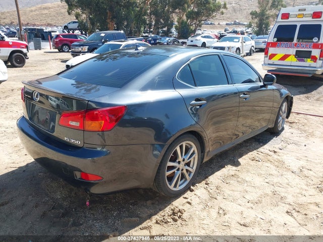 2008 LEXUS IS 350 VIN: JTHBE262385018102