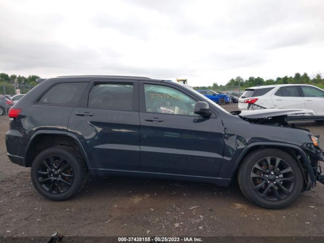 1C4RJFAG2JC367159 Jeep Grand Cherokee Altitude